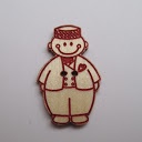 bouton bois au ptit bonheur - la cigogne qui brode