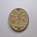 bouton bois au ptit bonheur - la cigogne qui brode