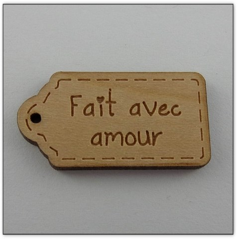 bouton bois au ptit bonheur - la cigogne qui brode