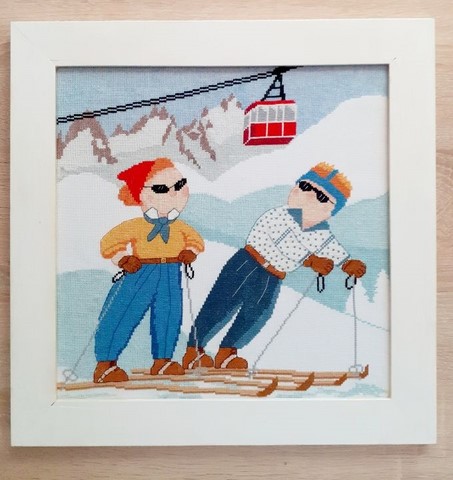 couple skieurs annees 50   point de croix - la cigogne qui brode