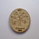 bouton bois au ptit bonheur - la cigogne qui brode