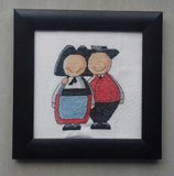 JEANNALA ET SEPPALA LA CIGOGNE QUI BRODE