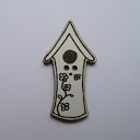 bouton bois au ptit bonheur - la cigogne qui brode