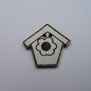 bouton bois au ptit bonheur - la cigogne qui brode